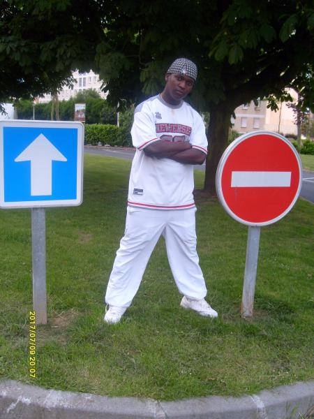 BAYLA EN PERSONNE